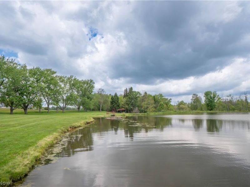 4544 Lakeknoll Street , Louisville, OH 44641 Photo 44