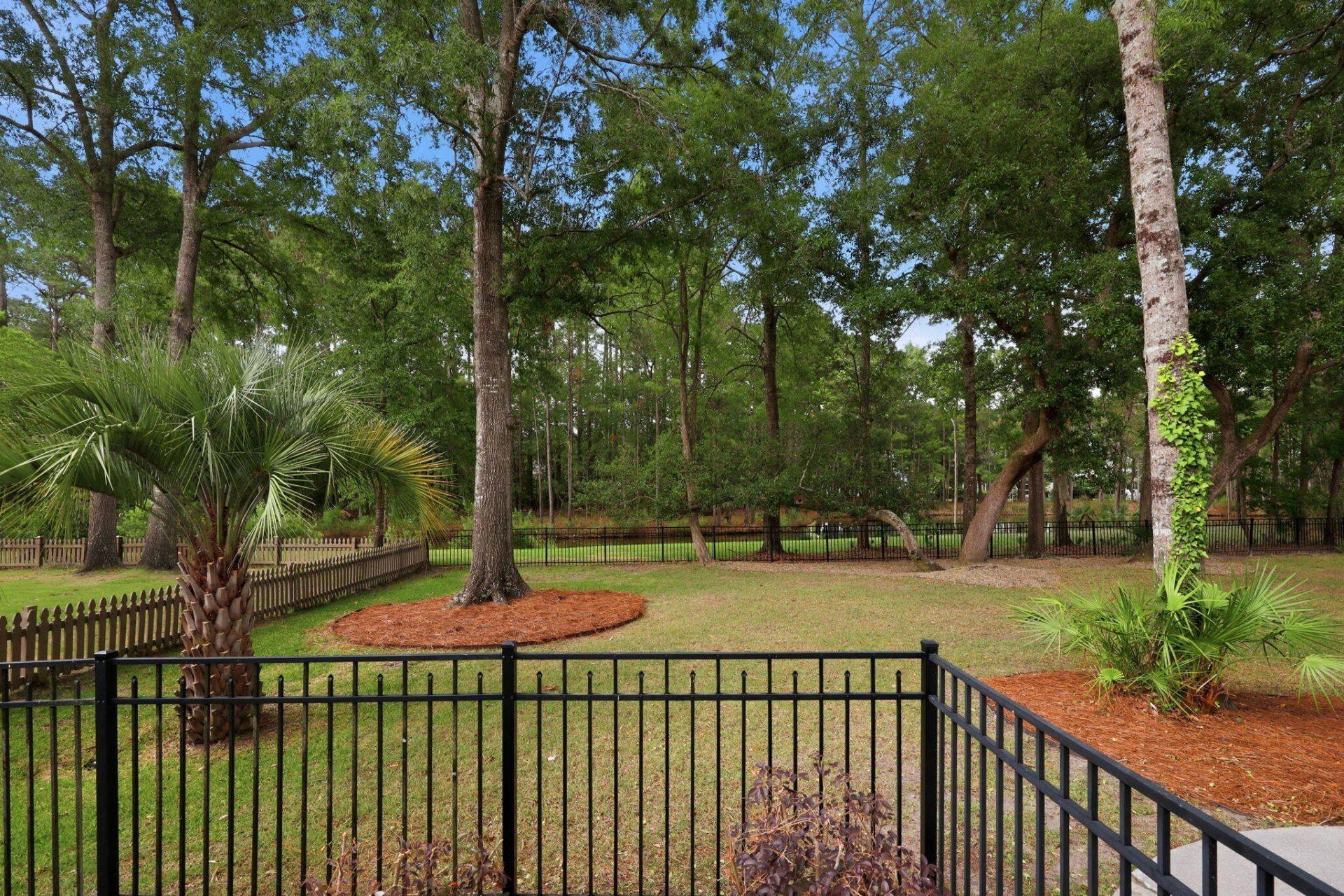 2041 Ashburton Way Photo 34