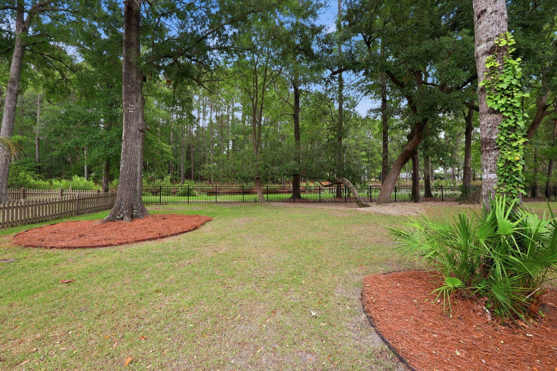 2041 Ashburton Way Photo 36