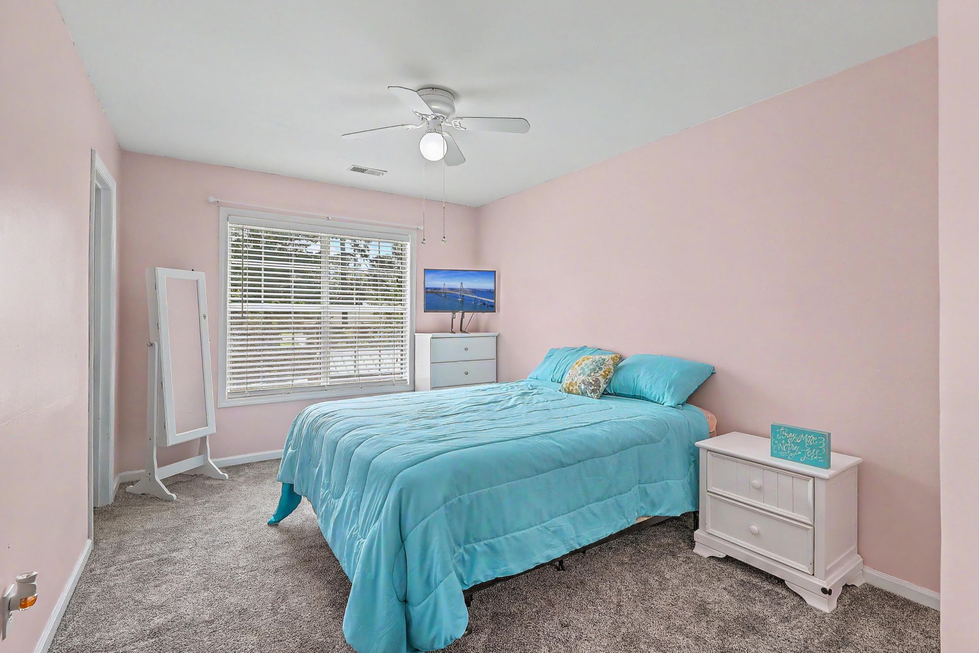 188 Bamert Street Photo 29