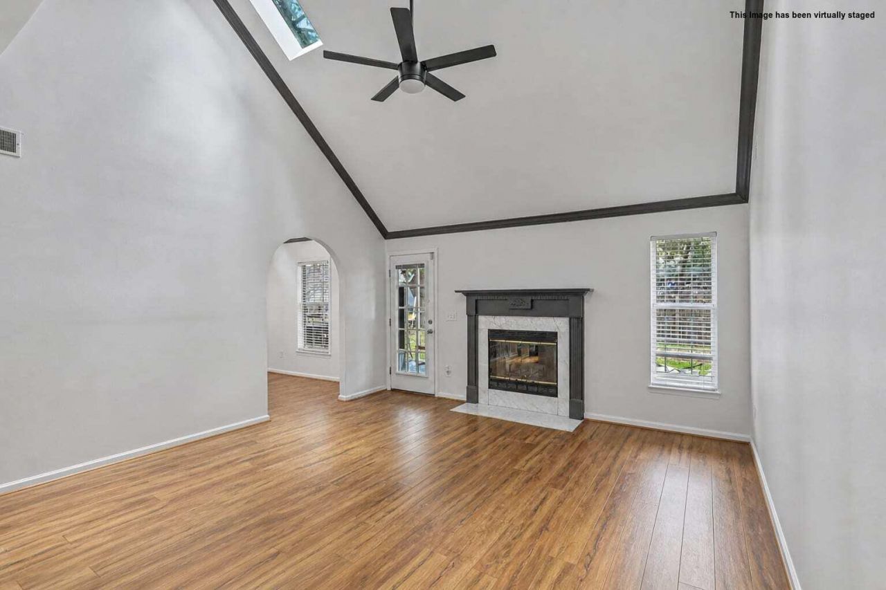 188 Bamert Street Photo 5