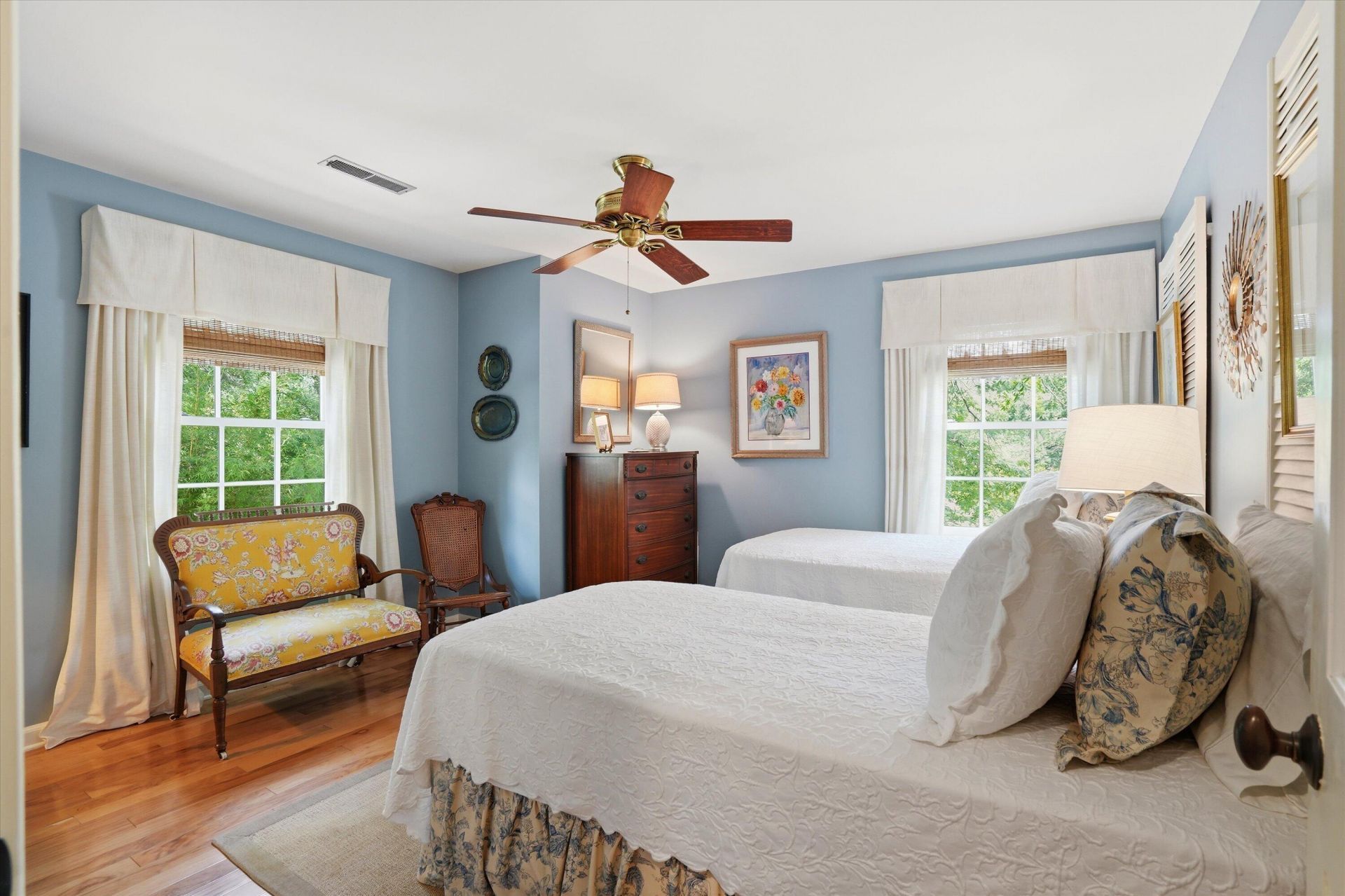 49 Markfield Drive Photo 35