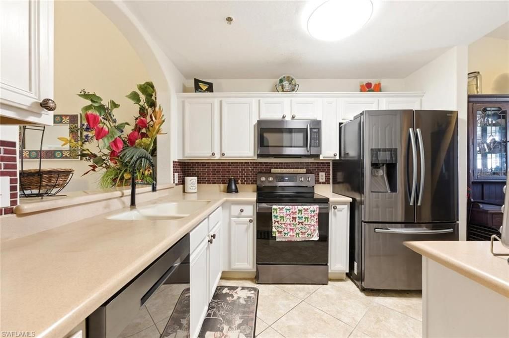 6828 Sterling Greens Pl, Unit 4405, Naples, FL 34104 Photo