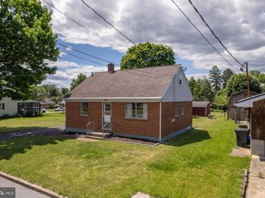 420 MAPLE HILL AVENUE, SHIPPENSBURG, PA 17257
