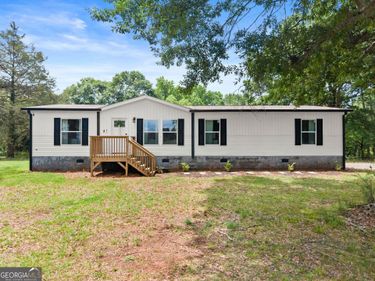 4046 Holly Springs Road, Gillsville, GA 30543