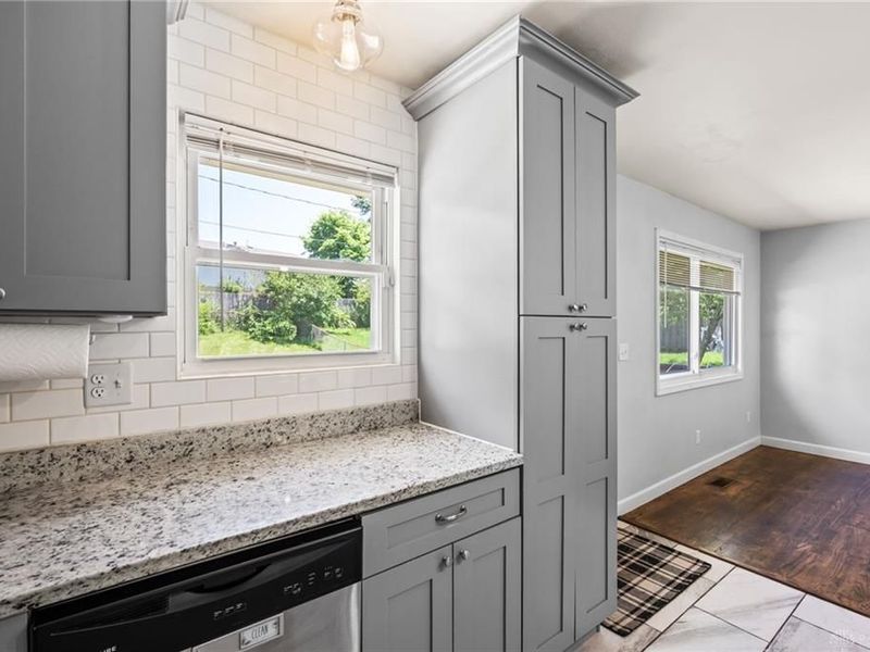 337 Graceland Drive, West Carrollton, OH 45449 Photo 6