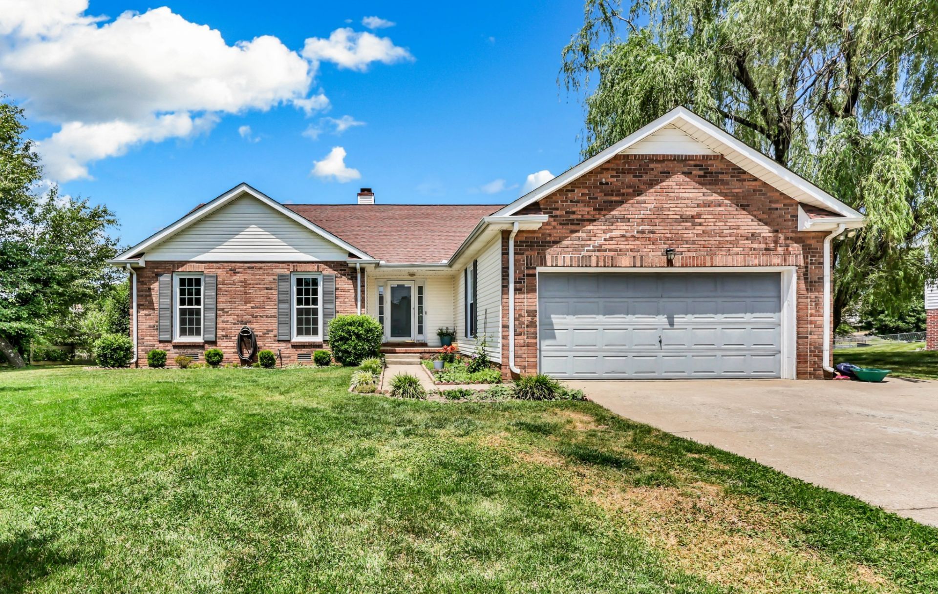 2441 Artie Manning Rd , Clarksville, TN 37042 Main Photo