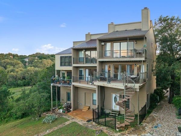 340 Harbor DR, Spicewood, TX 78669