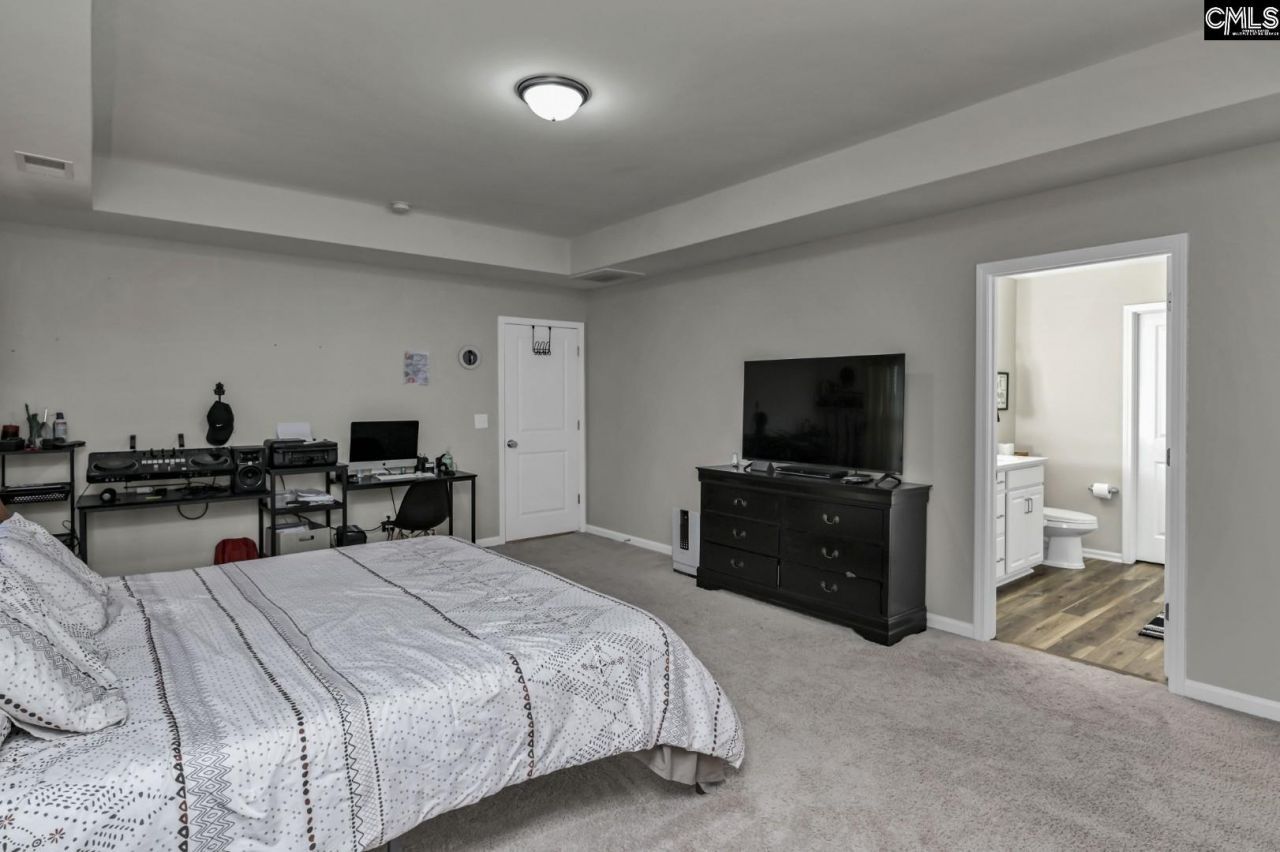608 Frow Drive  Photo 37