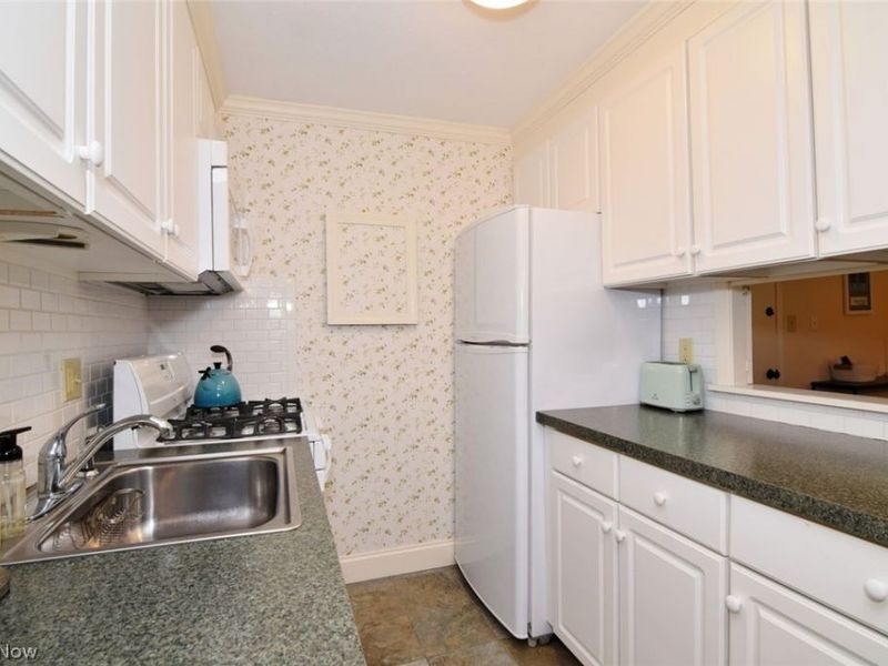 5009 Nob Hill Drive, Unit B2, Chagrin Falls, OH 44022 Photo 12
