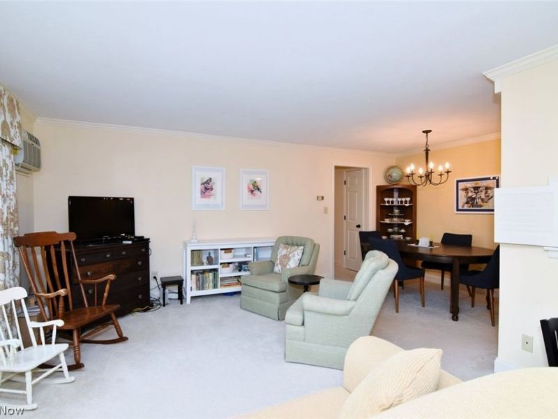 5009 Nob Hill Drive, Unit B2, Chagrin Falls, OH 44022 Photo 4