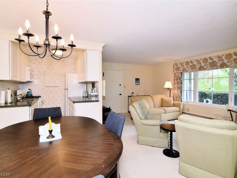 5009 Nob Hill Drive, Unit B2, Chagrin Falls, OH 44022 Photo 8