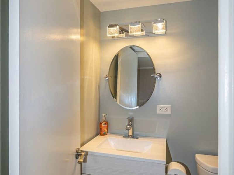 34600 W Sharondale Drive, Solon, OH 44139 Photo 13