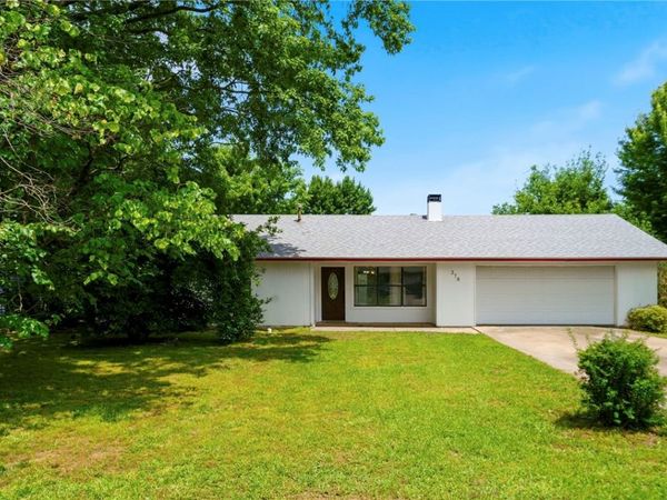 278 Centerpoint Drive , Centerton, AR 72719