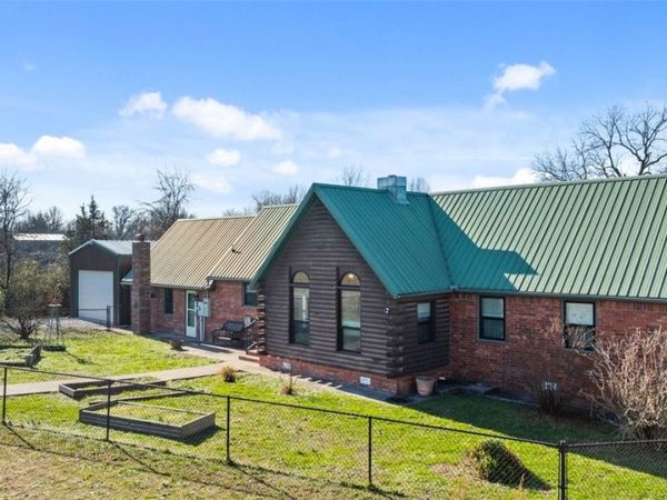15743 Easterling Road , Pea Ridge, AR 72751