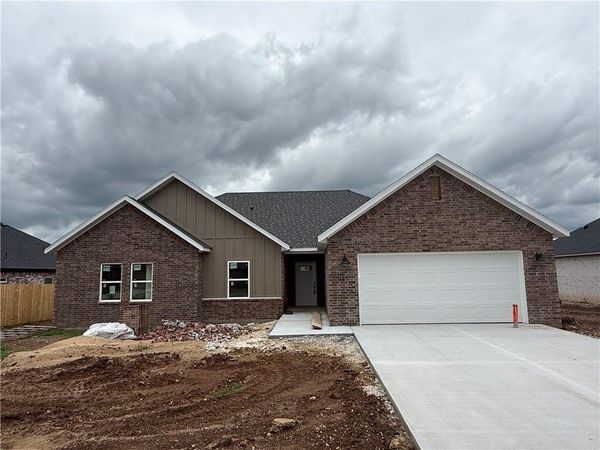 117 N Panther Avenue, Farmington, AR 72730