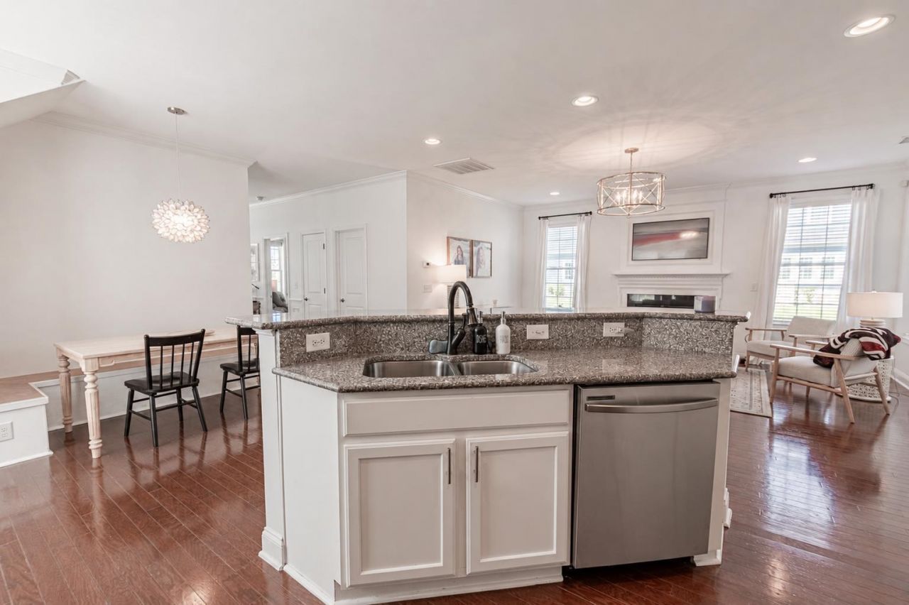 1025 East Isle Of Palms Ave.  Photo 12