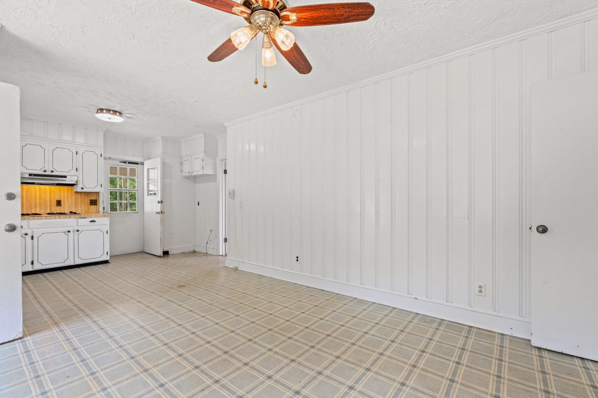 3895 Highway 430  Photo 10