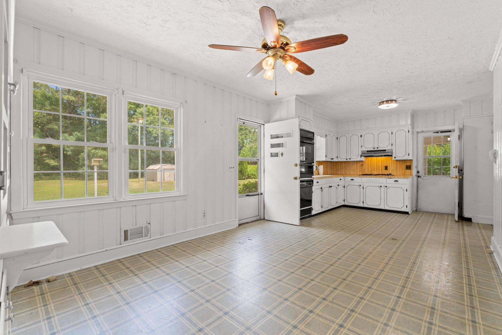 3895 Highway 430  Photo 11