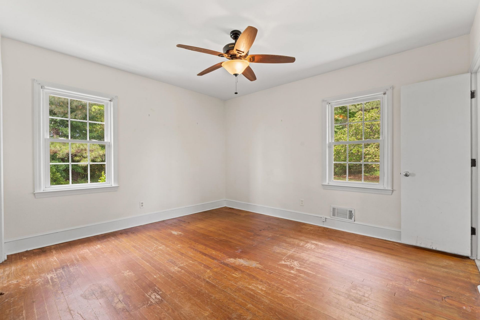 3895 Highway 430  Photo 14