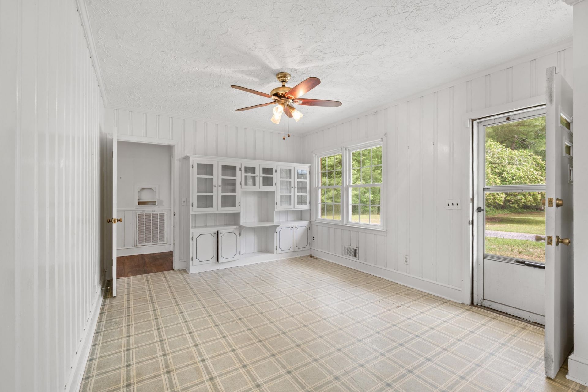 3895 Highway 430  Photo 8