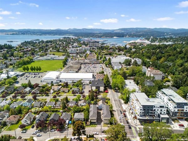 1105 Esquimalt Rd , Unit #4, Esquimalt, BC V9A 3N5