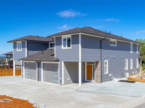 780 Russell Rd , Ladysmith, BC V9G 1W4