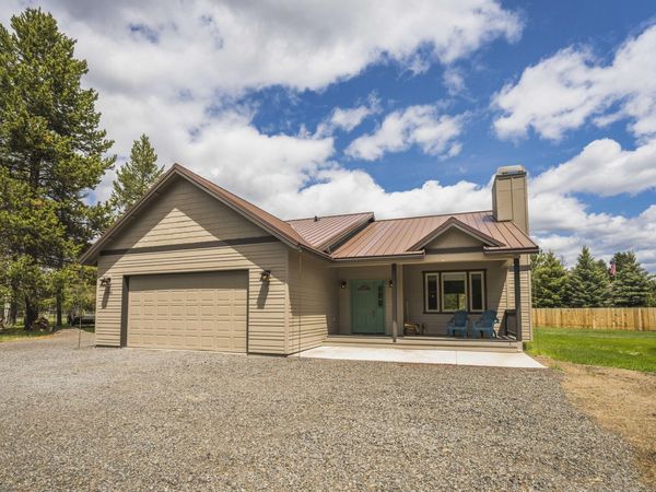 52790 Meadow Lane, La Pine, OR 97739