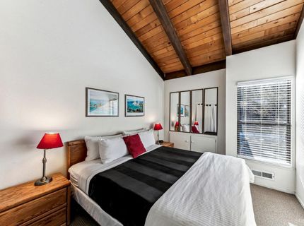 3535 Lake Tahoe Boulevard, Unit 603, South Lake Tahoe, CA 96150 Photo