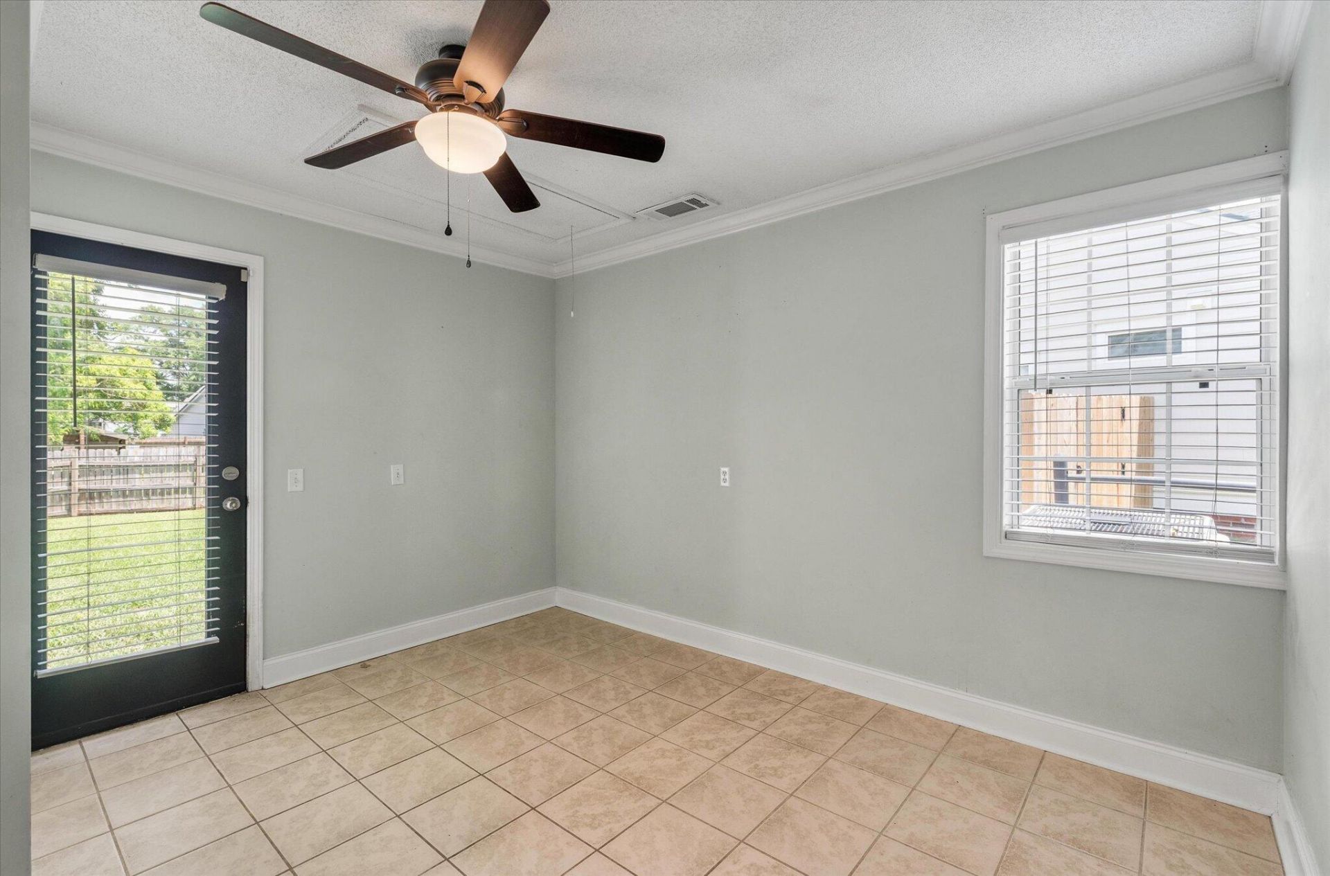 320 Indigo Road Photo 16