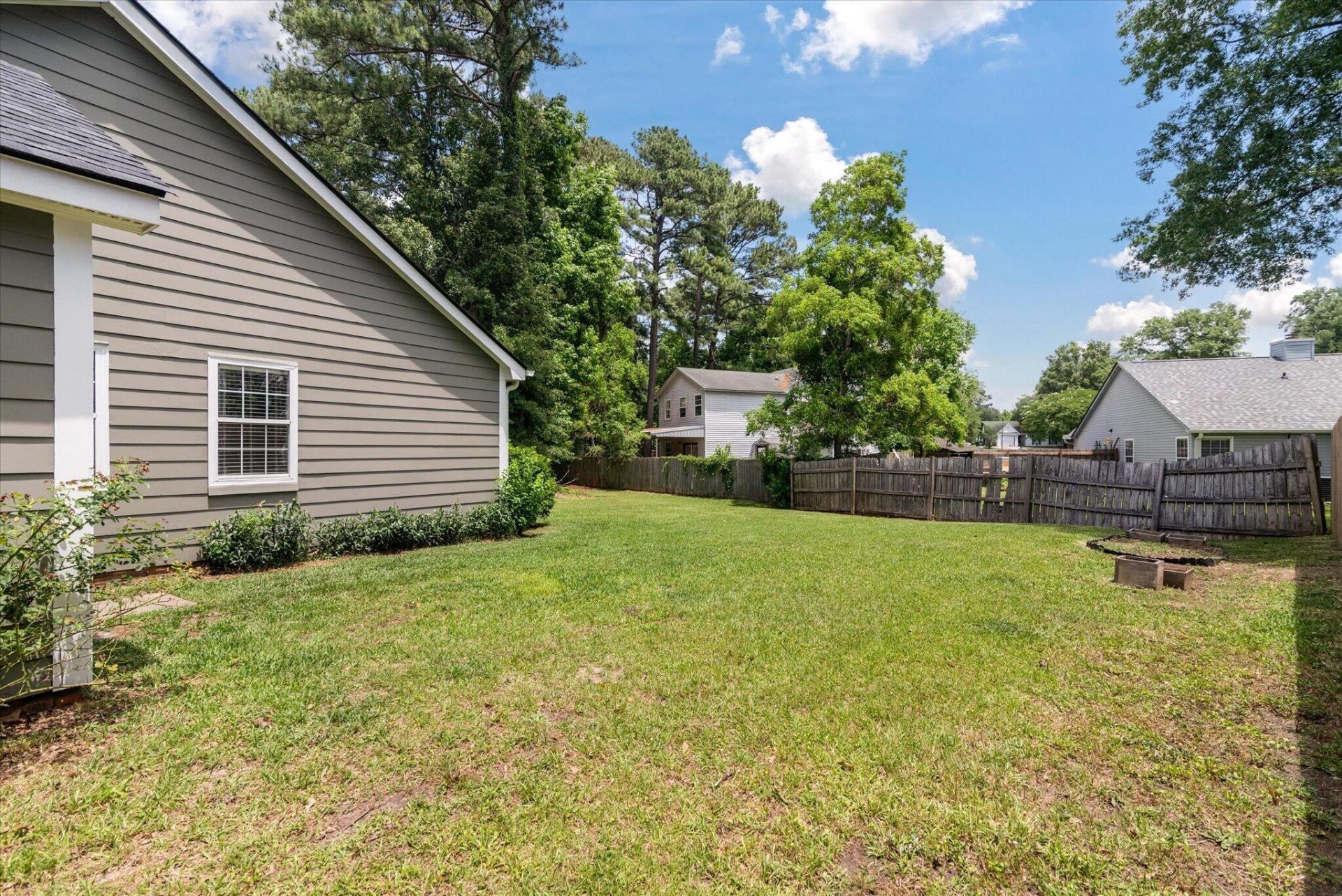 320 Indigo Road Photo 28