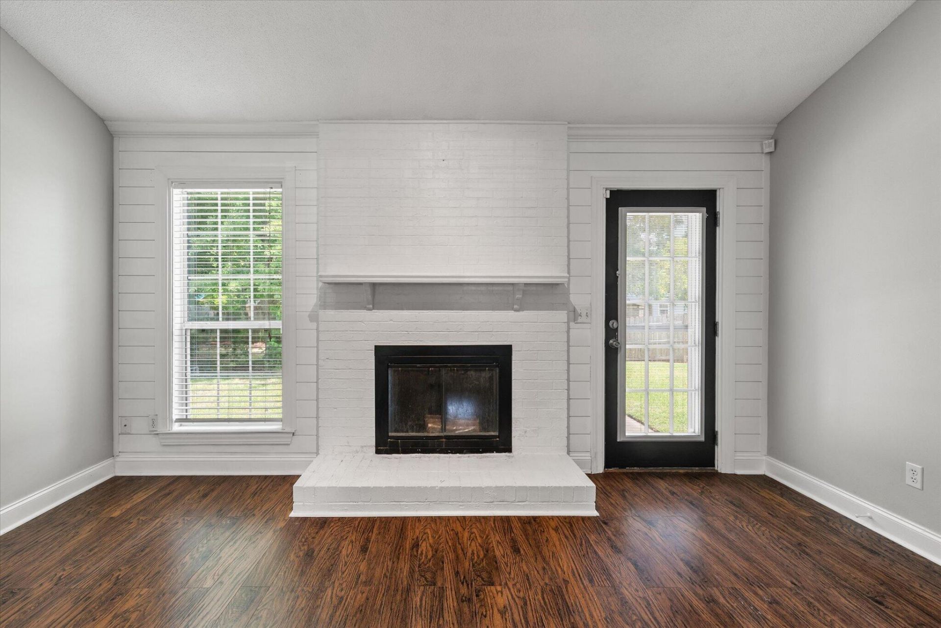 320 Indigo Road Photo 6