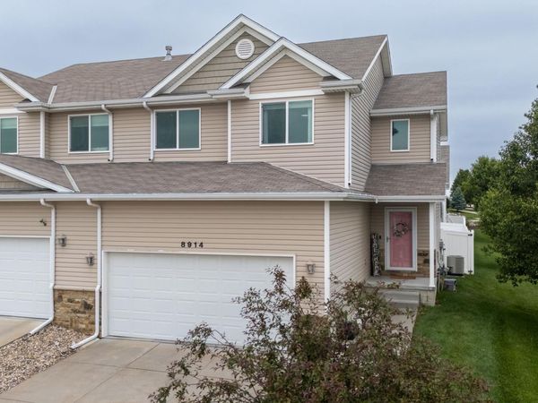 8914 Blacksmith Court, Lincoln, NE 68507