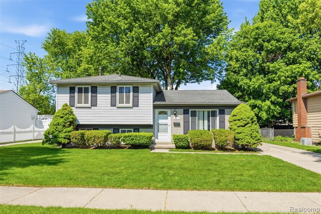 224 S Norma Street, Westland, MI 48186 Main Photo