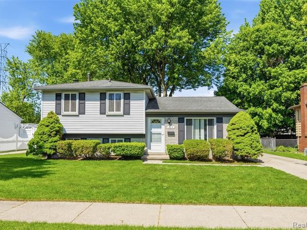 224 S Norma Street, Westland, MI 48186