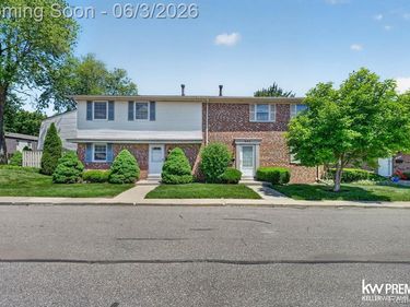 955 Kirts Boulevard, Troy, MI 48084