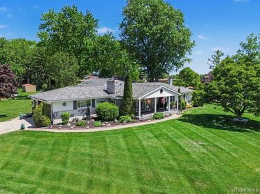 3124 Saint Jude Drive, Waterford Twp, MI 48329