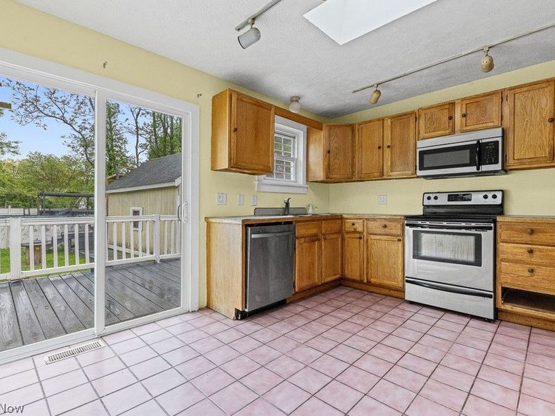 31 Bridge Street , Newton Falls, OH 44444 Photo 10