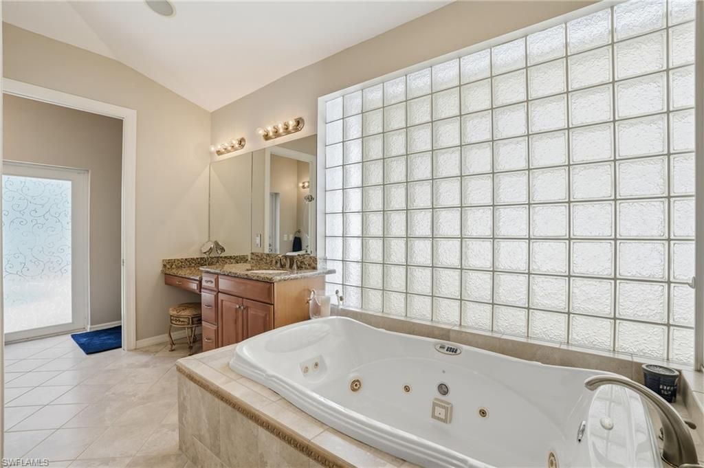 736 110th Ave N, Naples, FL 34108 Photo