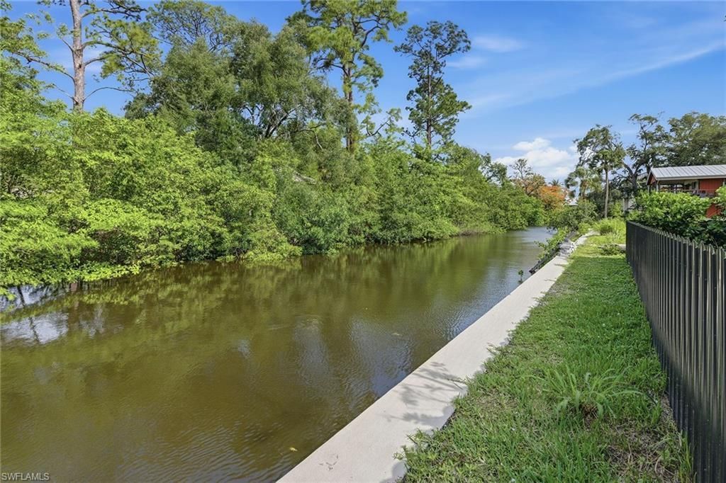 3384 Canal St , Naples, FL 34112 Photo