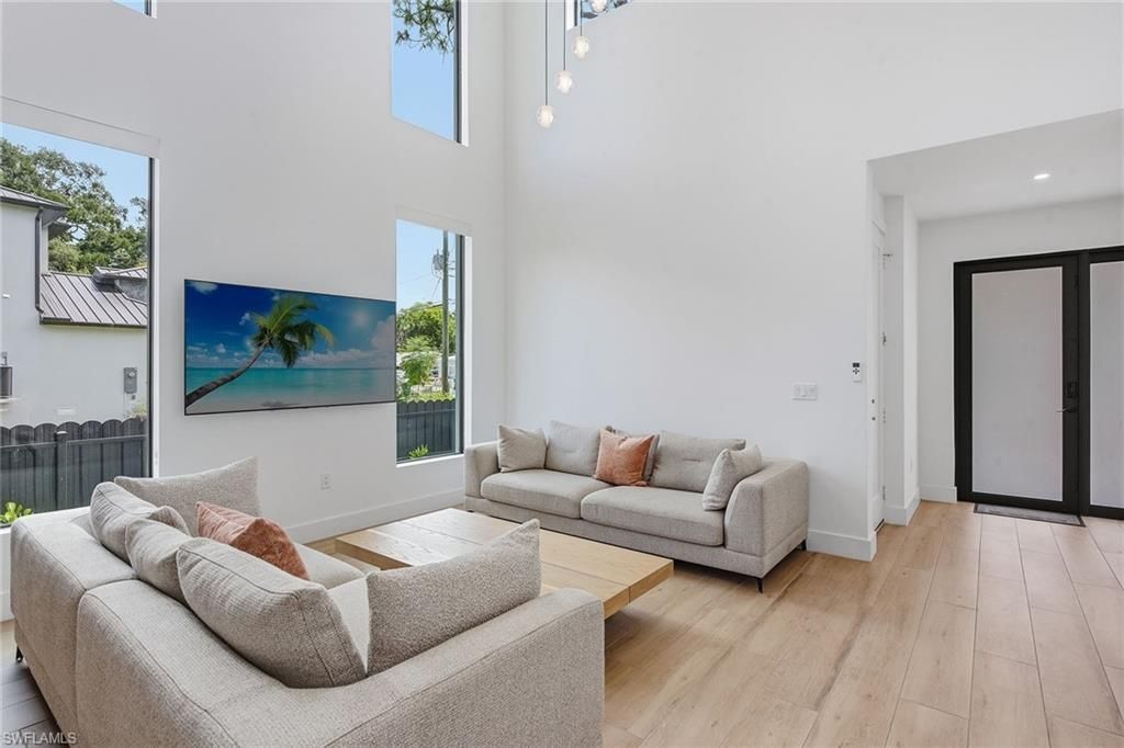 3384 Canal St , Naples, FL 34112 Photo