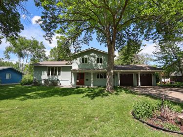 912 3rd Avenue N, Sauk Rapids, MN 56379