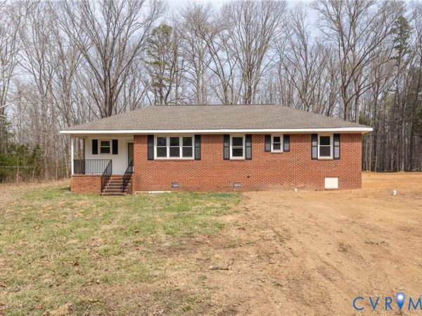 4510 Three Square Road , Goochland, VA 23063