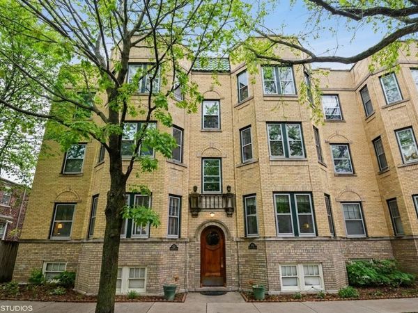 1009 Greenleaf Street , Unit 1W, Evanston, IL 60202