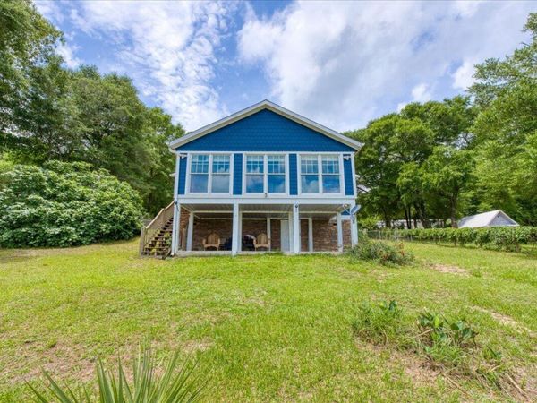 79 Kings Lake Boulevard, DeFuniak Springs, FL 32433