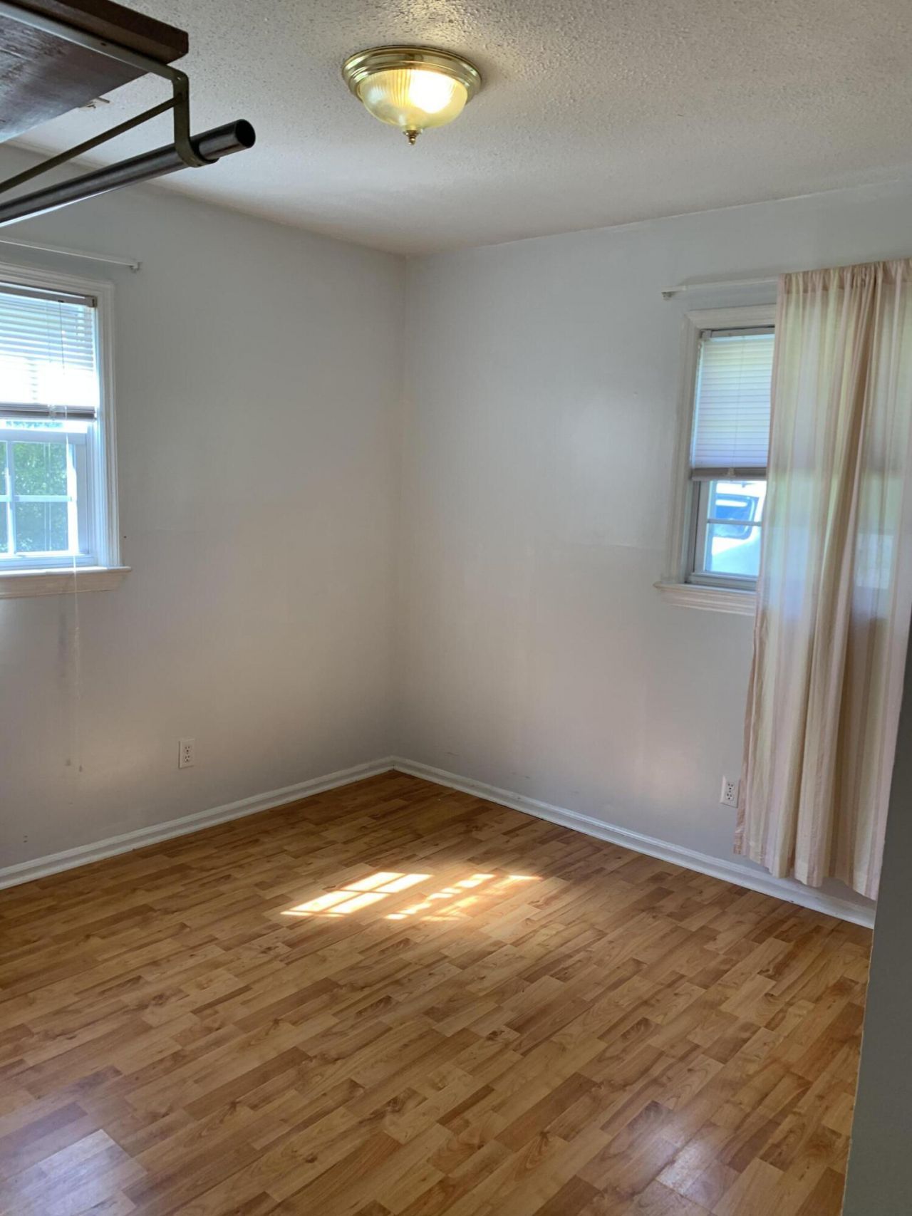109 Tupperway Drive Photo 5