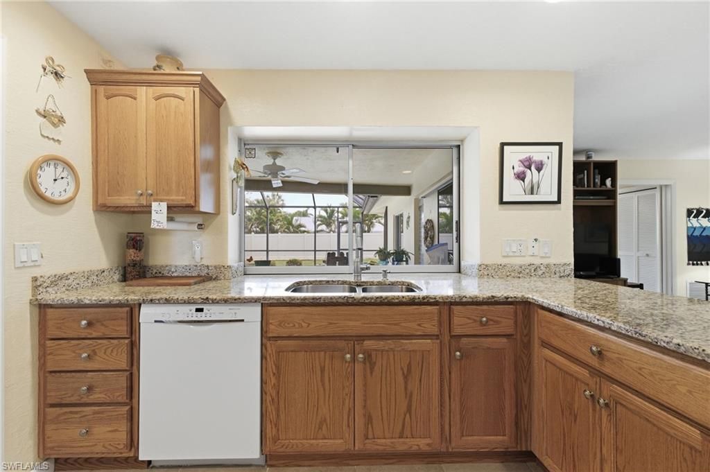 1335 Whiskey Creek Dr, Fort Myers, FL 33919 Photo
