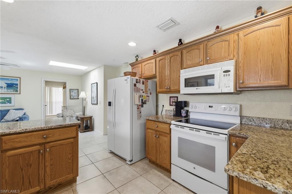 1335 Whiskey Creek Dr, Fort Myers, FL 33919 Photo