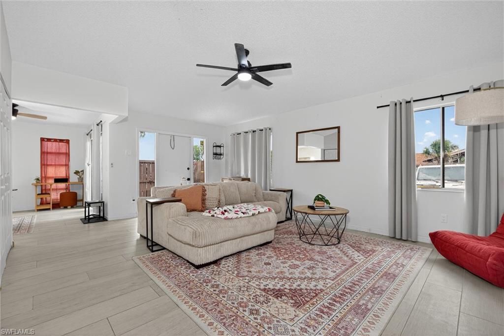 6315 Royal Woods Dr, Fort Myers, FL 33908 Photo