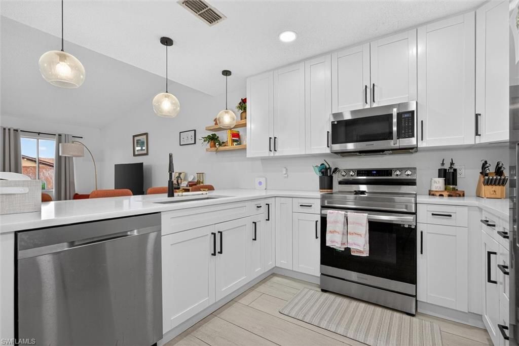 6315 Royal Woods Dr, Fort Myers, FL 33908 Photo